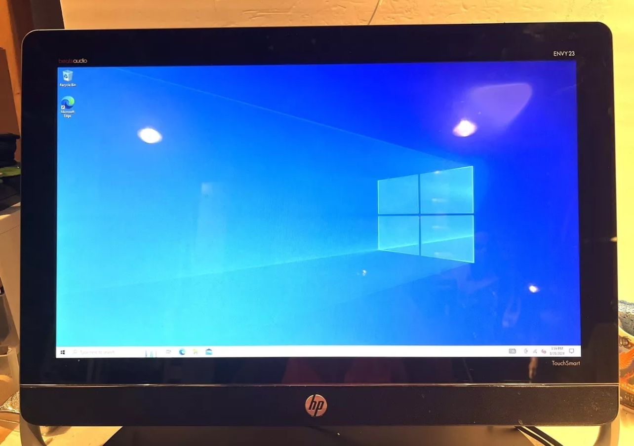 HP Envy 23 Touchsmart SE Intel Core i5 All-in-One/Mouse/Keyboard..!!
