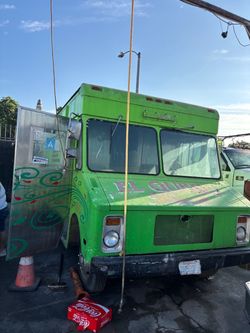 Food truck Full kitchen