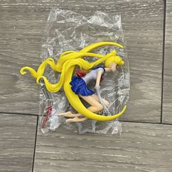 Sailor Moon Figure Sitting on Moon – New – Great Display Piece