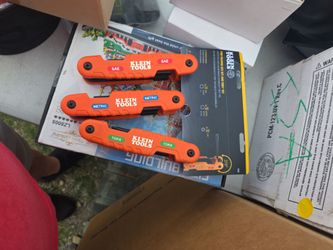 Klein 3 piece Key Set