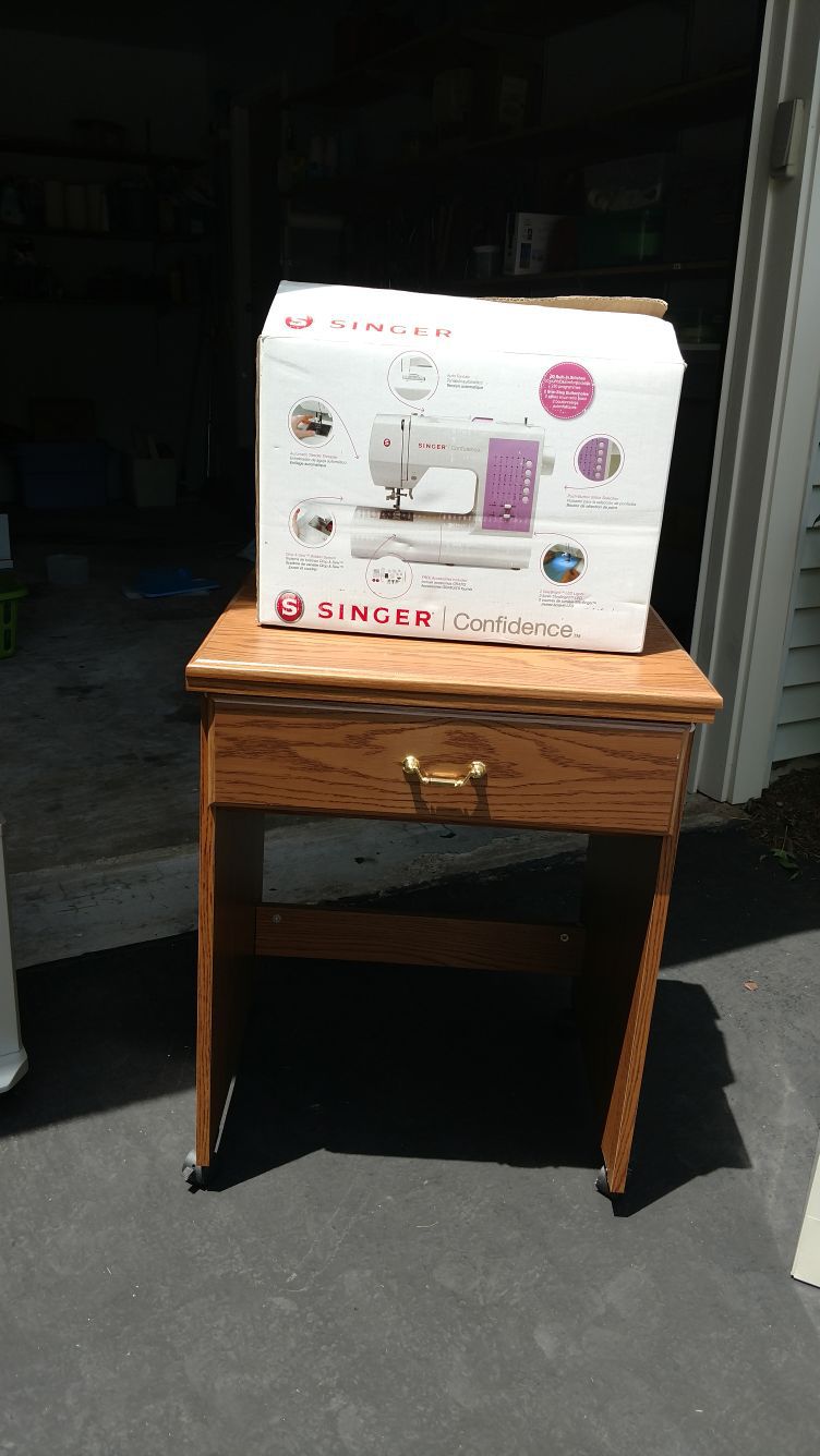 Singer Confidence sewing machine, model 7463