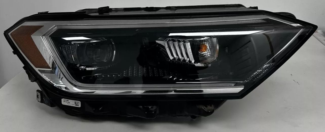 ⭐2019-22 Volkswagen Jetta Headlight RH Passenger Side LED OEM 17A941036C⭐