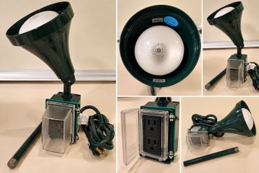 Outdoor Floodlight Landscape Light with Ground Stake & Bulb