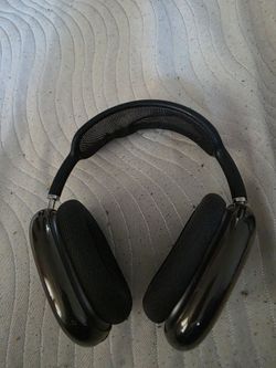 AirPod Maxes