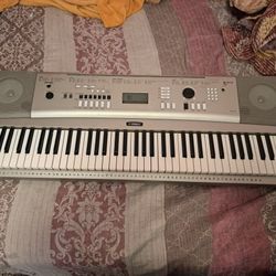 Yamaha Keyboard