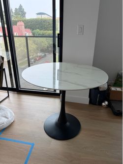 Round Tulip Dining Table — Marble Look Top, 35.5”