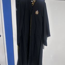 Universal Studios Harry Potter Hufflepuff Robe