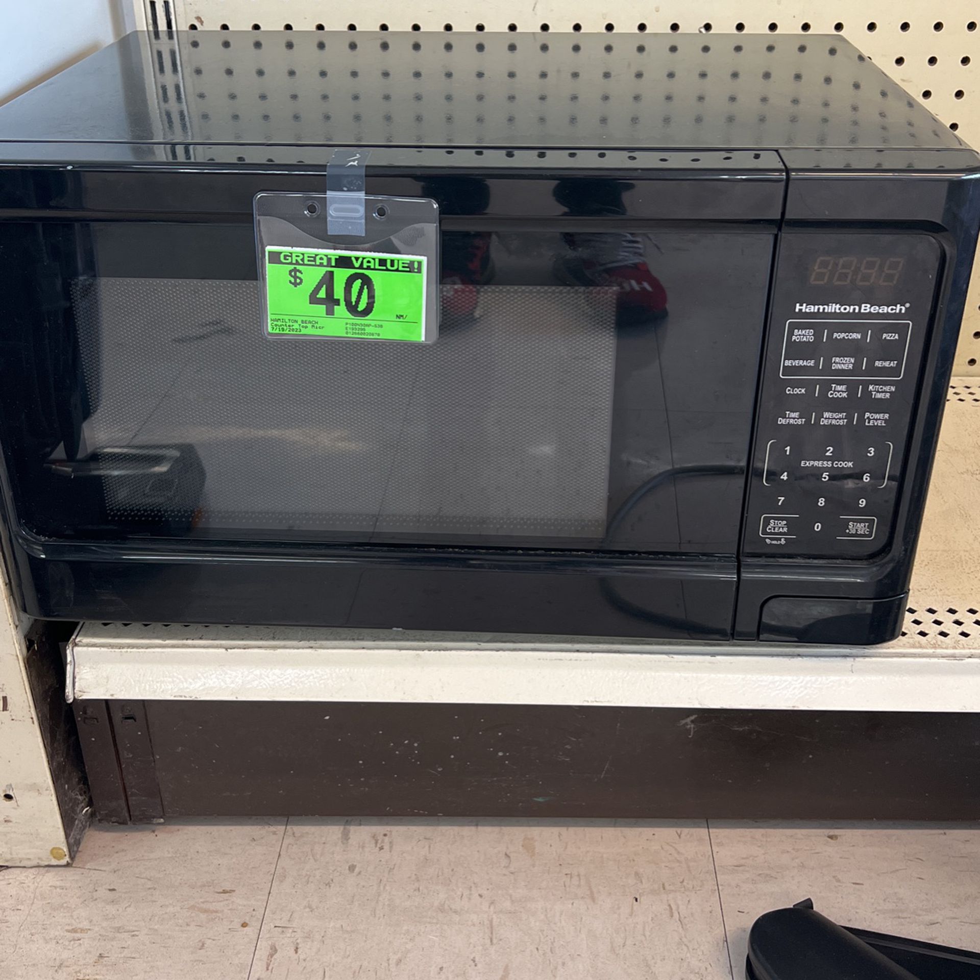MICROWAVE.. Hamilton Beach - general for sale - by owner