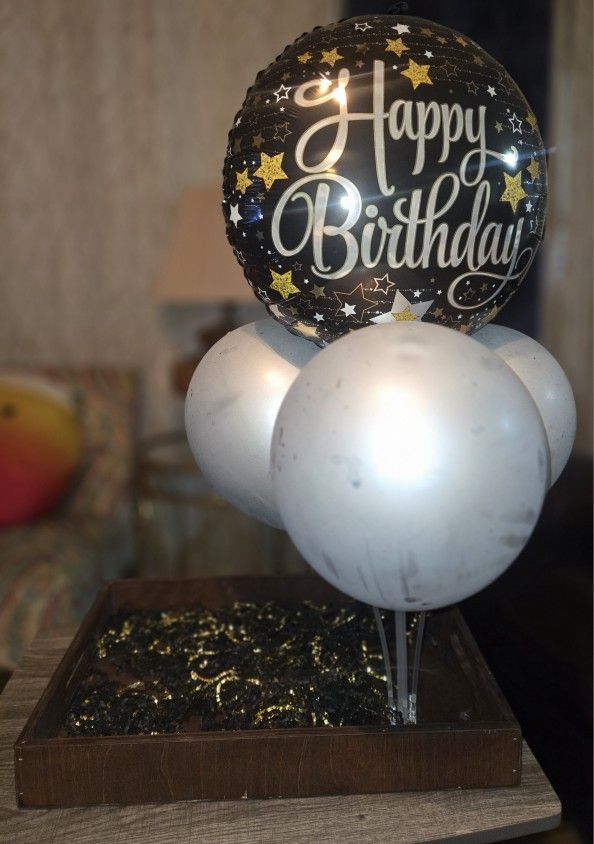 Tray And Balloons $10you Can Change Out Balloons,used