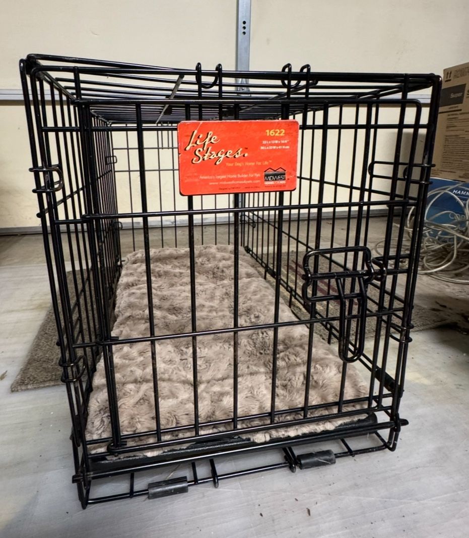 Brand *NEW* Wire Kennel