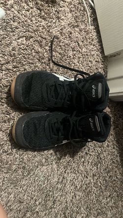 wrestling shoes