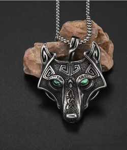 Wolf Green Eyes Pendant With Chain Necklace
