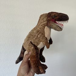Soft plush dinosaurs jurassic world