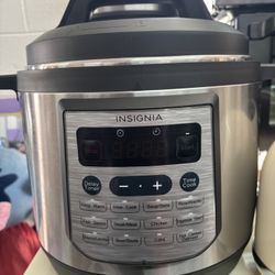 Insignia 9 in 1 Pressure Cooker