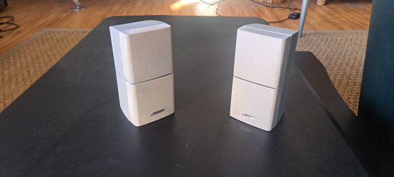 2 Bose Double Cube  Swivel Speakers