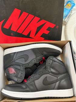 Air Jordan 1 Retro size 9