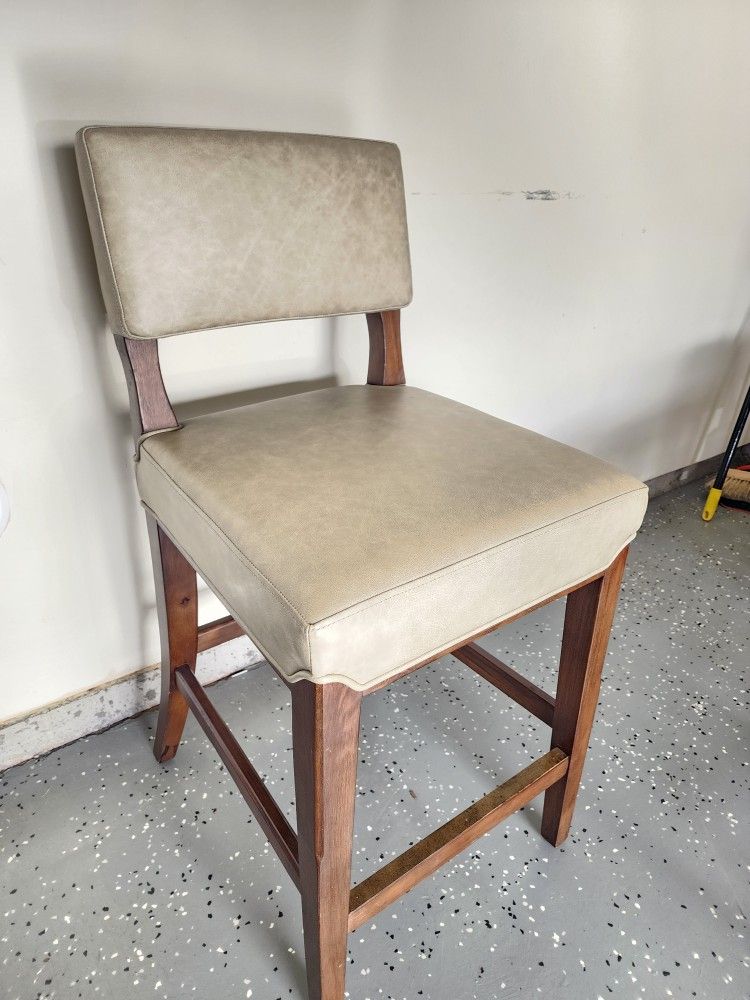 ✨ Frontgate Bar Stools – Elegant & High-Quality! ✨