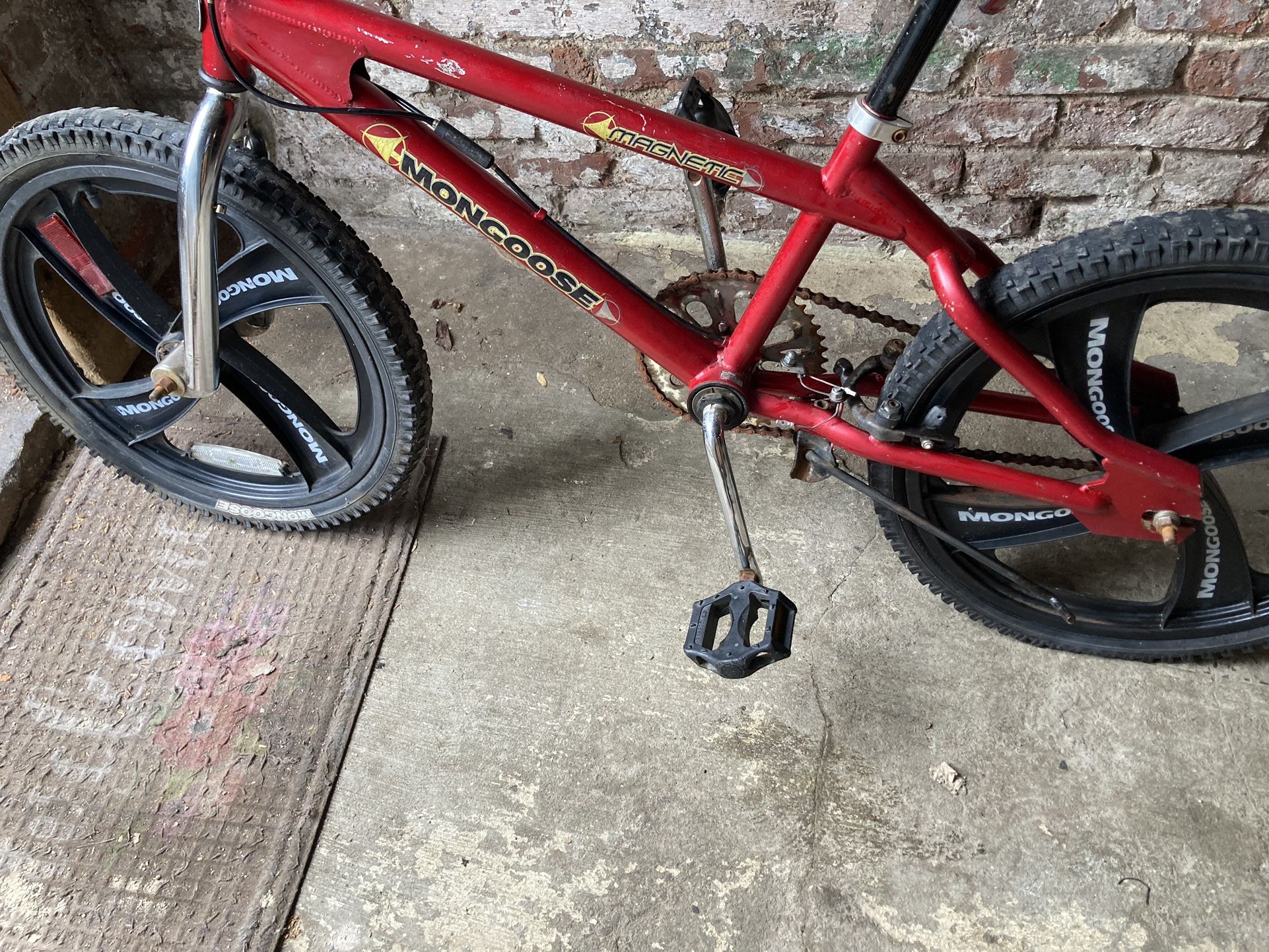 Mongoose Bmx Bike With Megs
