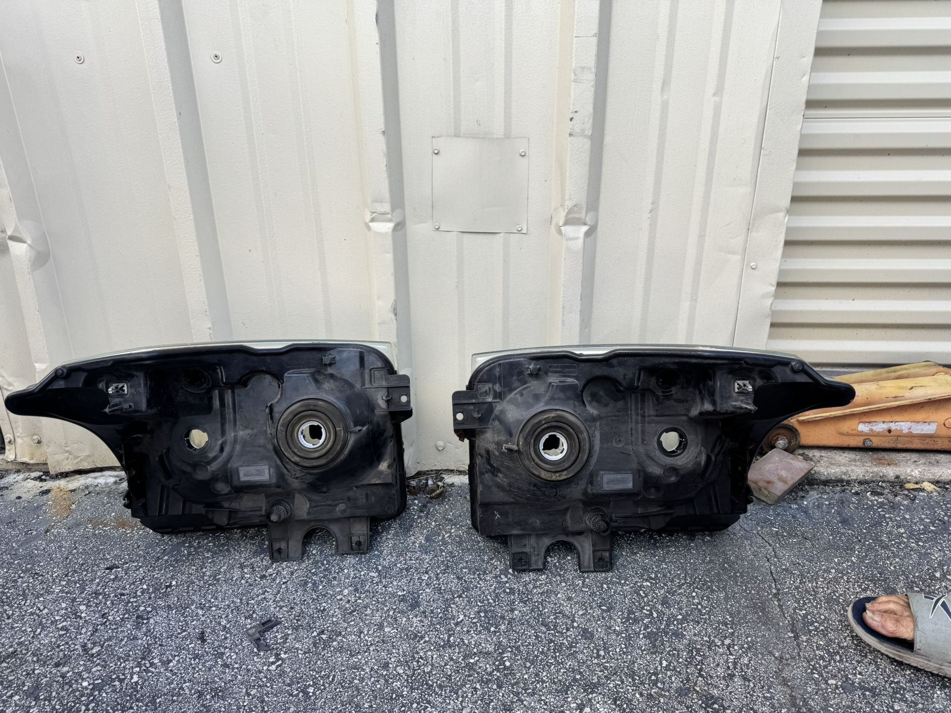 Ford F 250  Truck May be 2010- 2015 Head Lights
