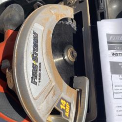 BLACK & DECKER FIRESTORM  CIRCULAR SAW IN CASE EXCELLENT CONDITION  LOCATION HENDERSON 89015