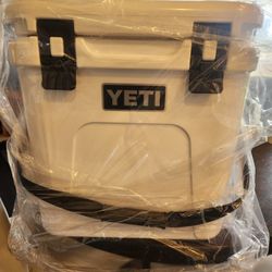 YETI Roadie Cooler 