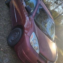 05 Toyota Sienna LE 