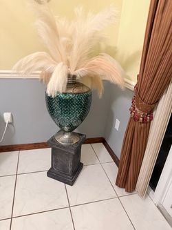 Oversized Teal Mosaic Decorative Vase With White Pampas Grass and Black Pedestal Stand