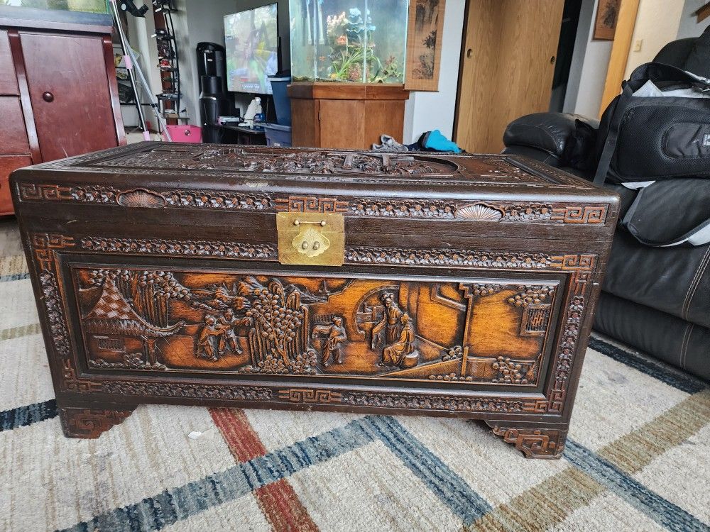 camphor chest