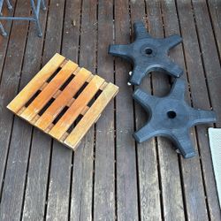 Pot Stand With Wheels