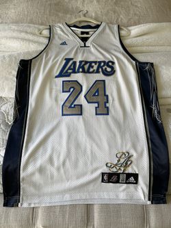 Kobe Custom (L)