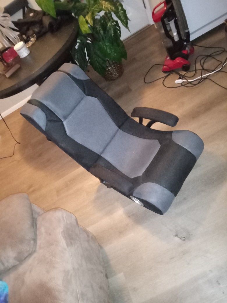 Folding Rocking Gaming Chair