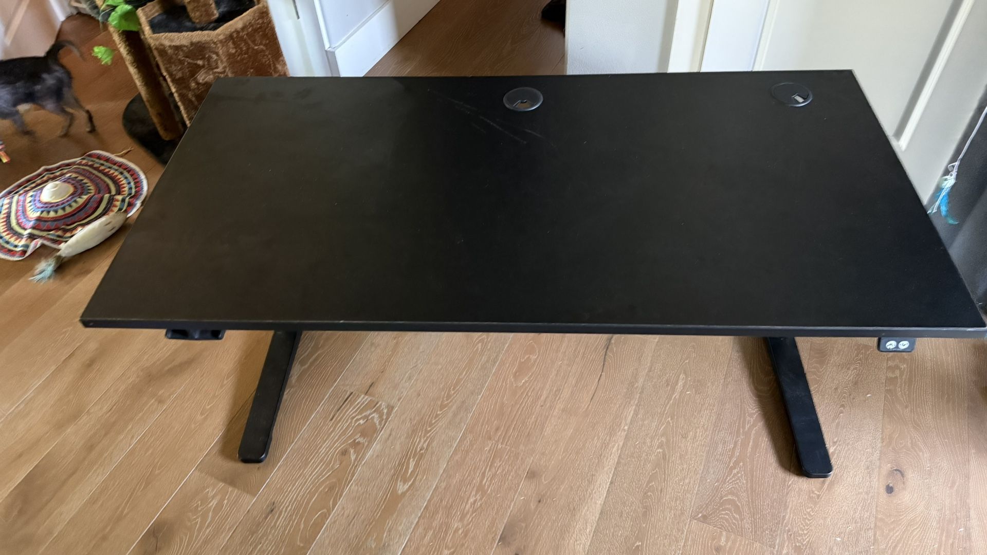 Uplift Electric Sit Stand Desk 60”x30”
