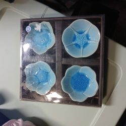 4 Flower Sauce/Dip Bowls