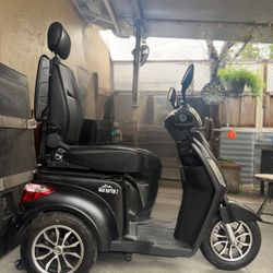 2023 Pride Mobility BA300