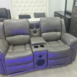 Recliner Loveseat 
