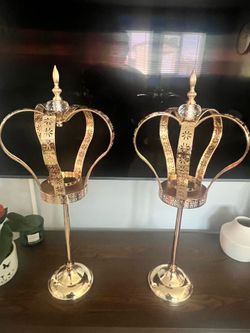 Candle crown holders