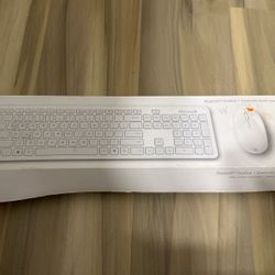 Microsoft - Bluetooth Keyboard and Mouse Bundle - Glacier