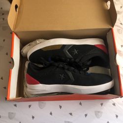10.5 Men’s Converse Tricolor 