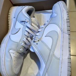 Nike Dunks 