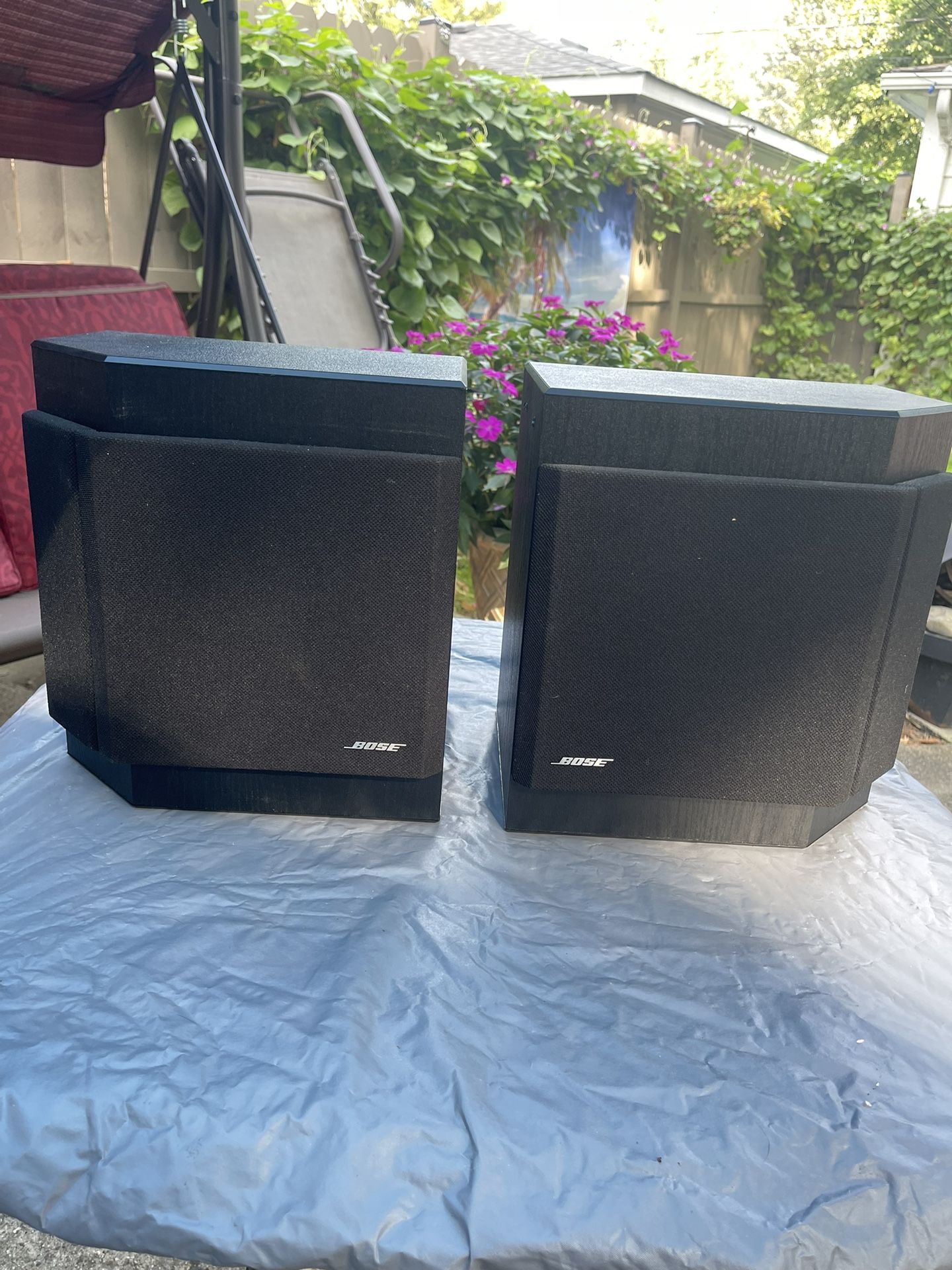 Pair Vintage BOSE Model 2001 Direct Reflecting Bookshelf Wired Speakers Tested…ALSO, Take A Look 👀 At My Other Items.!