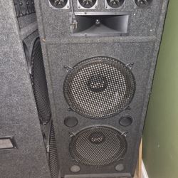 Speakers.