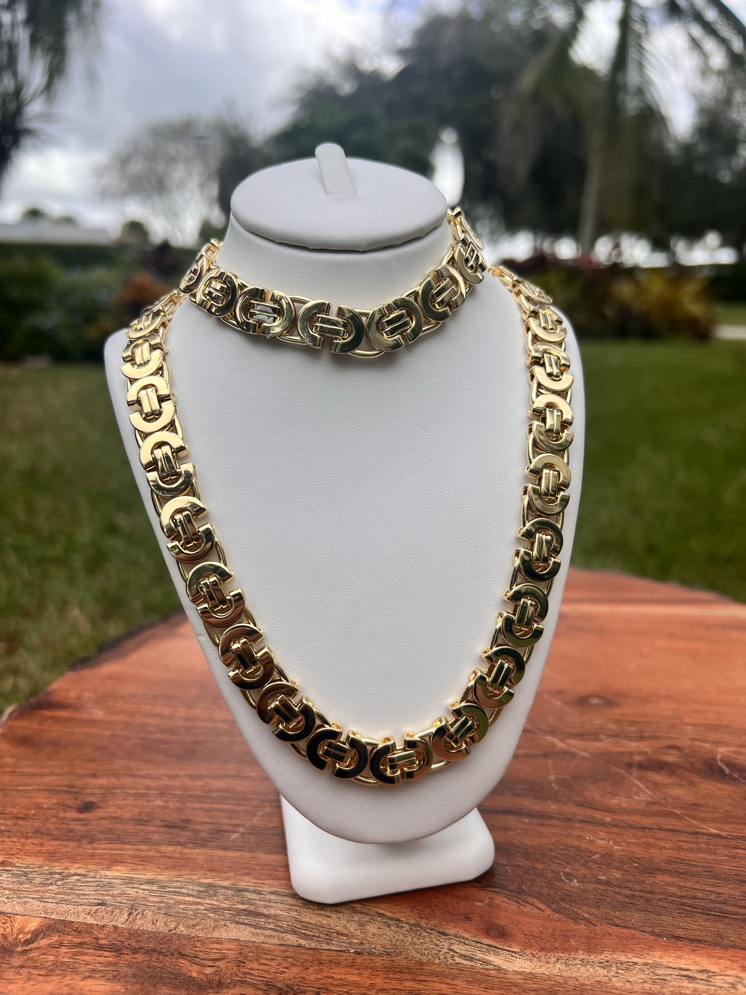 Large Byzantine Chain and bracelet in 14K Gold finish