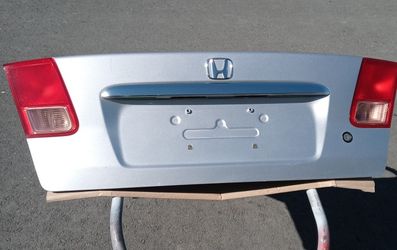 2001-2005 Honda Civic trunk Lid