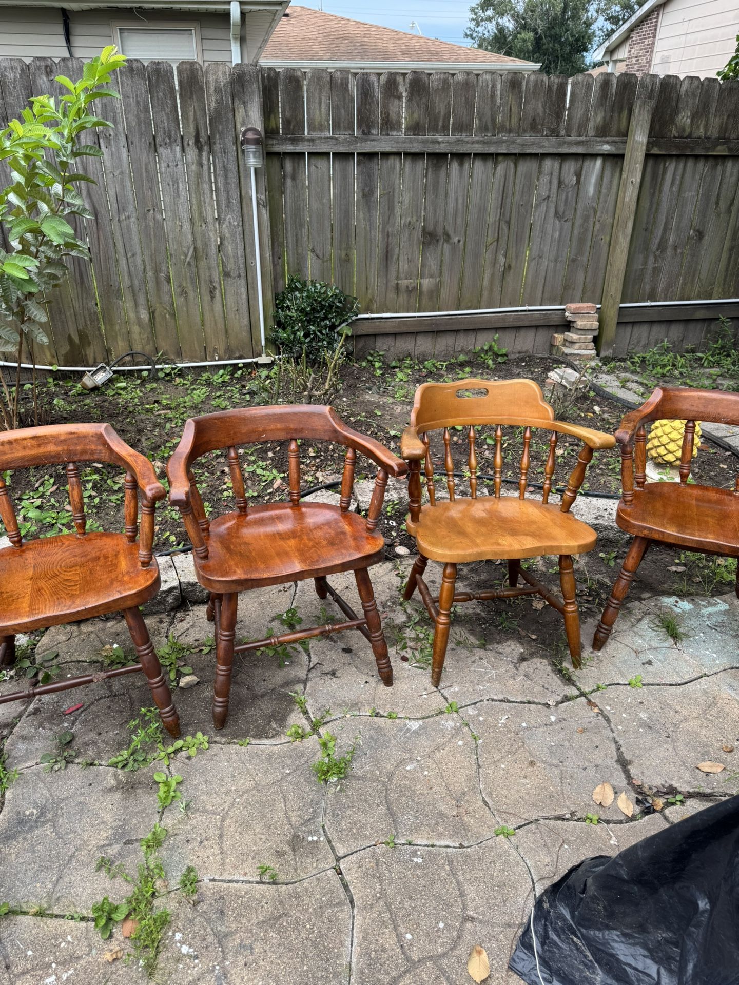 4 Sturdy Wood Arms Chairs