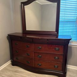 Dresser And Mirror 