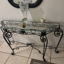 Furniture entry table 