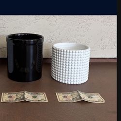One ceramic planter pot ($10/each)