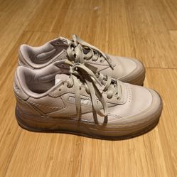 Reebok Sneakers