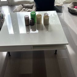 Modern Glossy White Coffee Table