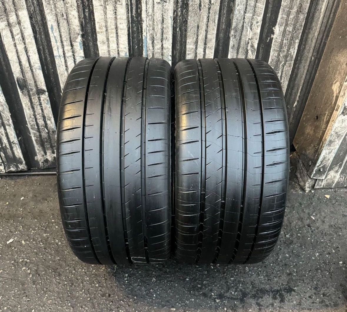 265/30/19 Michelin Pilot Sport 4S (Like New)